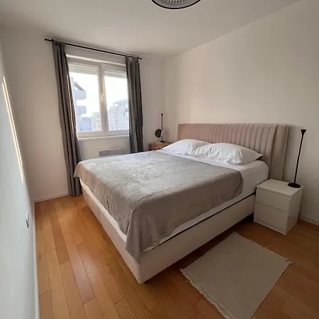 Apartament Aurora